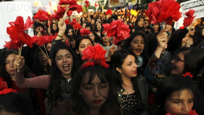 7 cosas que las mujeres no podían hacer hace 100 años