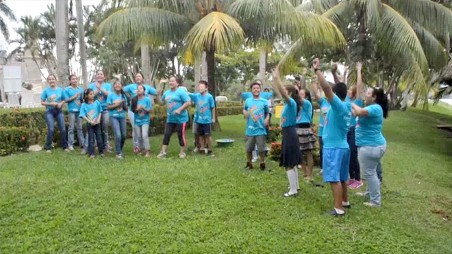 Reciben becas por buen desempeño escolar en Puerto Barrios