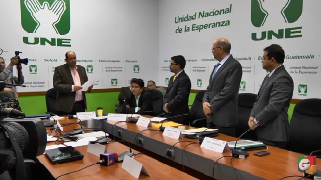 une-tcq guatevision
