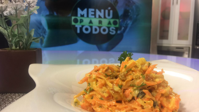 Ensalada de zanahoria y Pescado con almendras y eneldo
