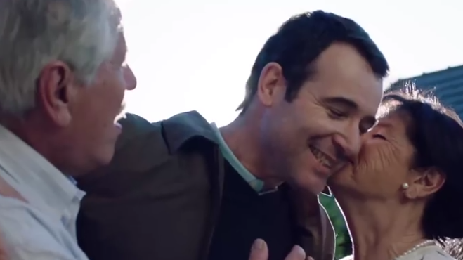 Familia se reencuentra con seres queridos