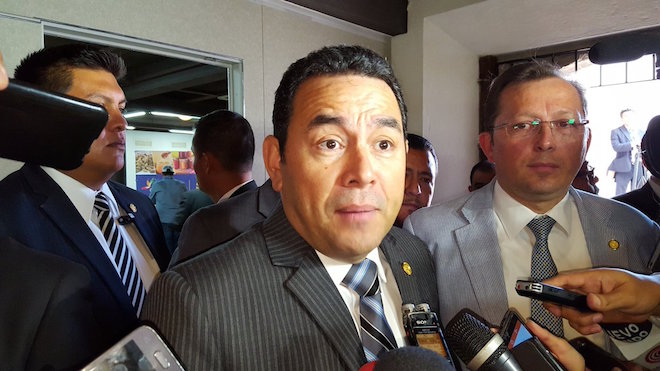 Jimmy Morales afirma que puede remover a Iván Velásquez