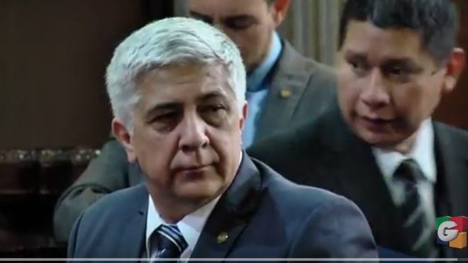 Diputado Melgar Padilla se ausenta del Congreso tras caso manipuladores de justicia