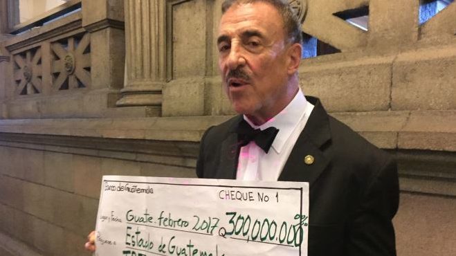 Linares Beltranena pide no apoyar las reformas para ahorrarse Q300 millones