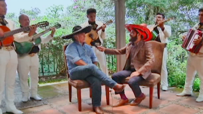 Alfonso Portillo abrió su corazón, y su garganta, para hablar sobre mujeres y traiciones con mariachis que para el caso significa lo mismo en Guatemala para La Nota de Josep Pérez.