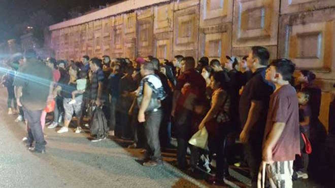 Rescatan a 133 migrantes centroamericanos en sureste de México