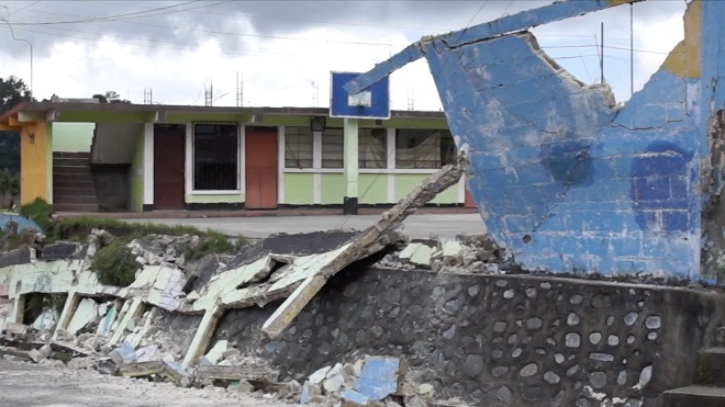 Identifican 26 escuelas con daños estructurales tras terremoto de 7.7