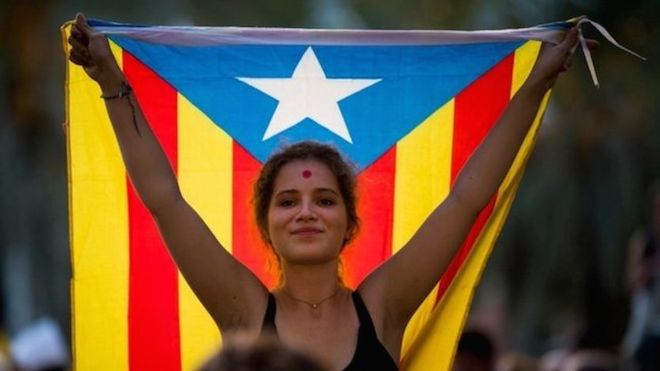 REUTERS La crisis catalana provocó una brecha social que se plasmó en las calles de Barcelona.