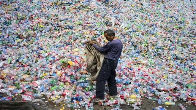 Coca Cola se compromete a reciclar el 100% de sus envases para 2030