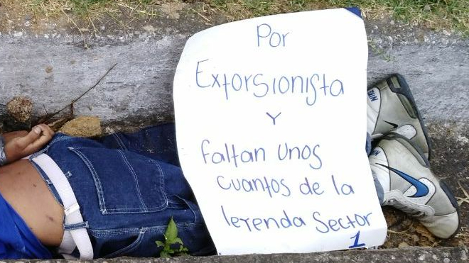 hombre muerto en San Pedro Ayampuc acusado de extorsionista.