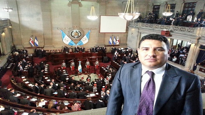 Alfonso Alonzo, el operador político de Jimmy Morales que busca votos para Manuel Conde Orellana