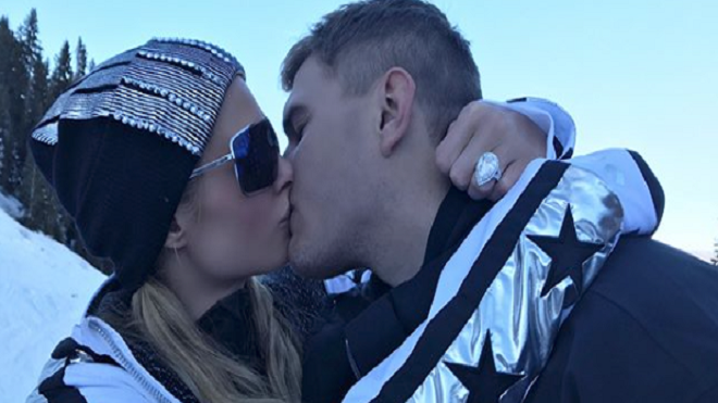 Este es el precio del enorme anillo de compromiso de Paris Hilton