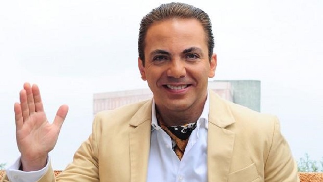 Aunque sigue casado, Cristian Castro presenta a su nueva novia