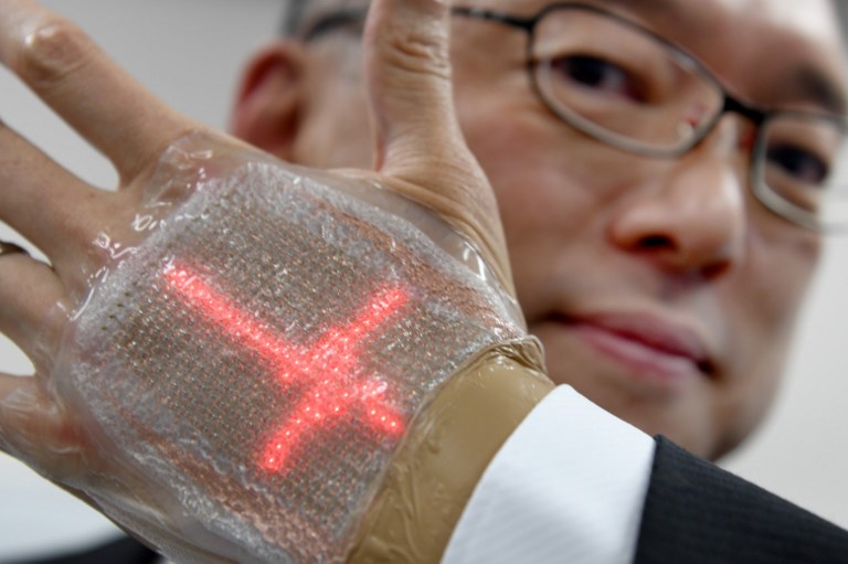 Un japonés inventa una pantalla de LED comparable a una segunda piel
