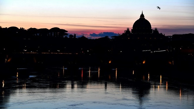 Prohíben autos diésel en el centro de Roma a partir del 2024