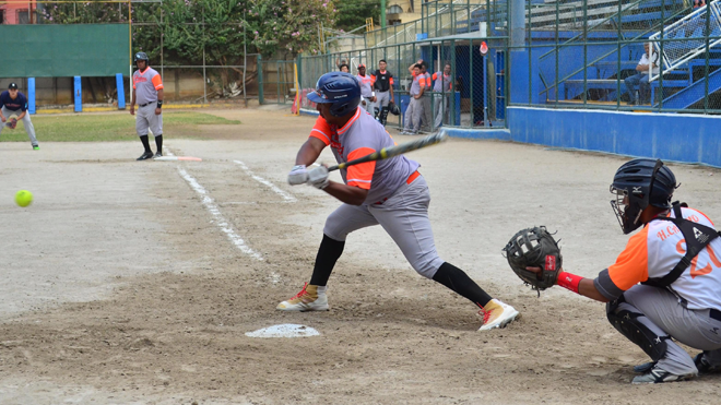 Softbol-play-off-2018-01