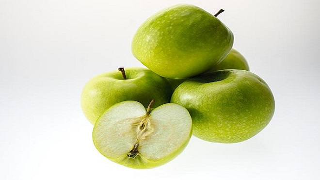 8 beneficios de comer manzana verde