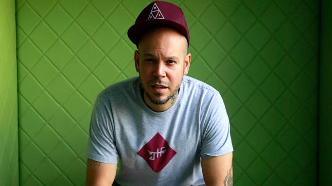 René Pérez "Residente" agrede a un paparazzi