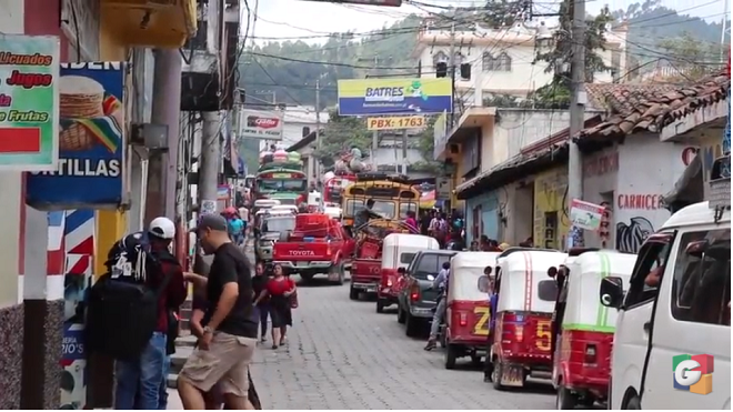 Desorden vehícular en Chichicastenango, Quiché