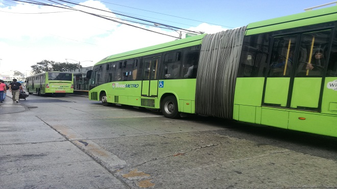 Estación de Tipografía causa confusión a usuarios del transmetro