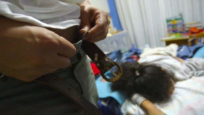 Condenan a papá que violó a su hija de 12 años en Mixco