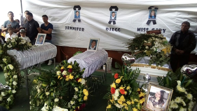 [Galería] Realizan homenaje a maestra y alumnos que fallecieron en accidente de la ruta Interamericana