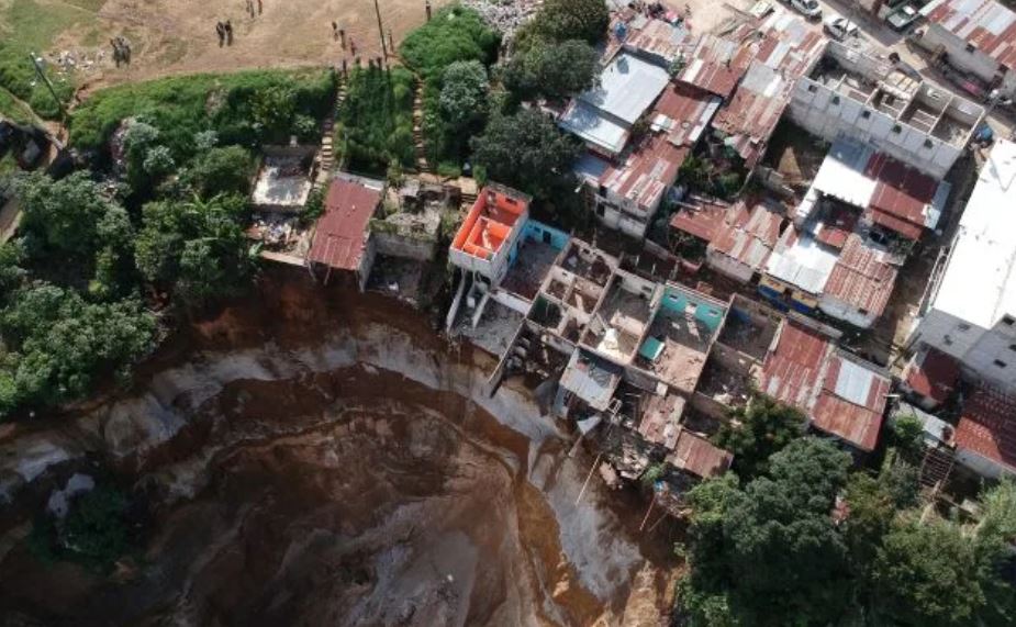 Vecinos en zona de riesgo en Ciudad Peronia afirman que no tienen otro lugar para vivir