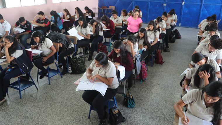 Resultados de las notas de los graduandos: 80% perdió matemáticas