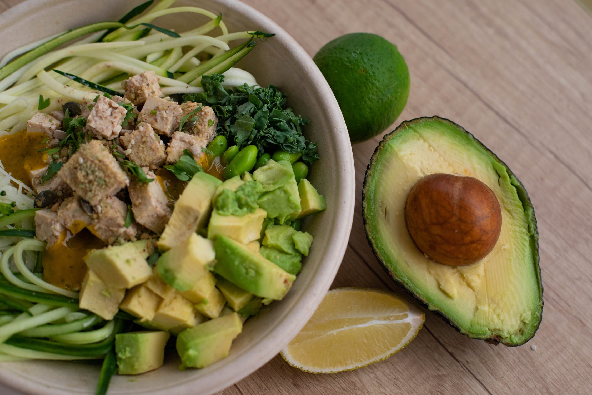 Esto le sucede a tu cuerpo si comes aguacate a diario