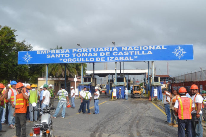 Exfuncionarios de portuaria son capturados por mal manejo de Q21 millones
