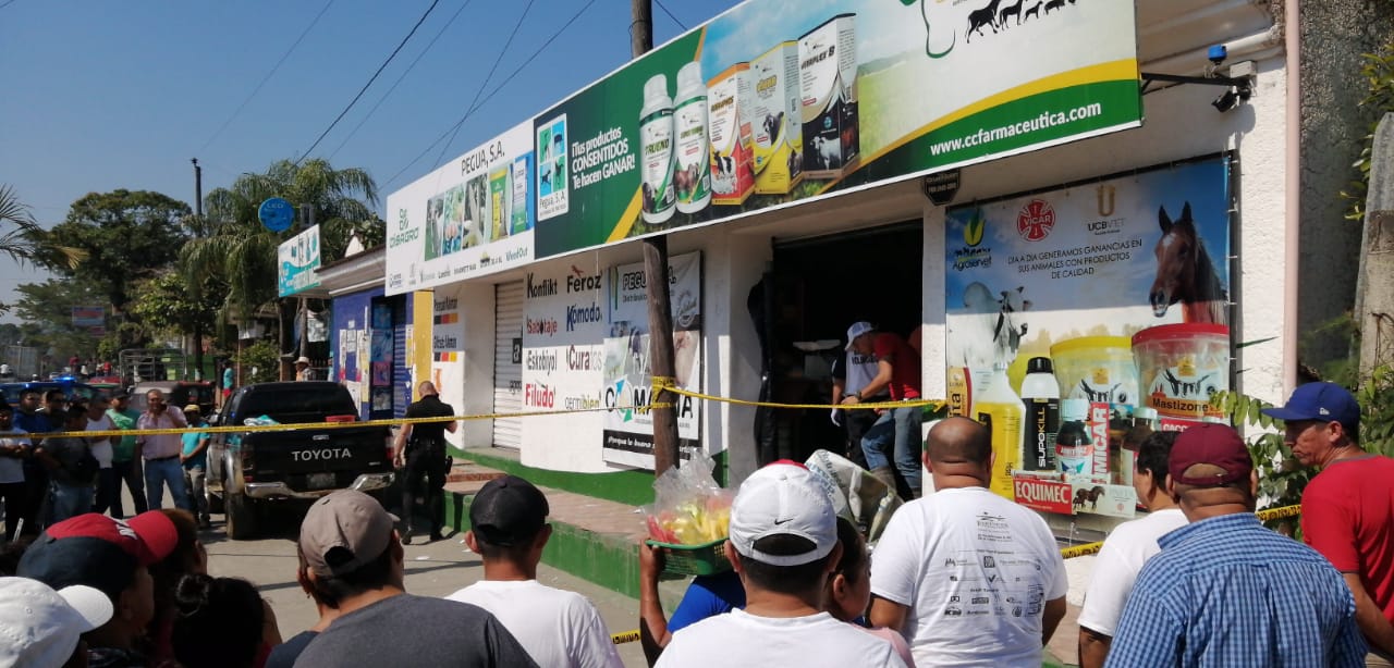Ultiman a empresario en una veterinaria en Los Amates