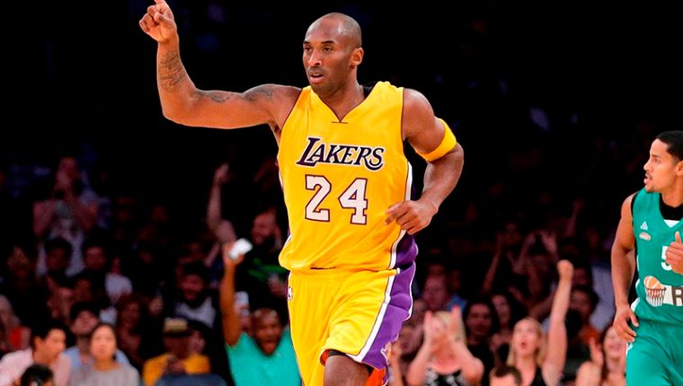 Video: El gesto solidario de Kobe Bryant con afectados en un choque en California