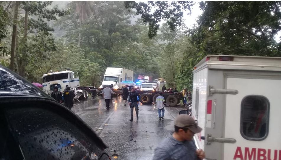 Transporte pesado protagoniza tres accidentes que dejan un muerto y varios heridos