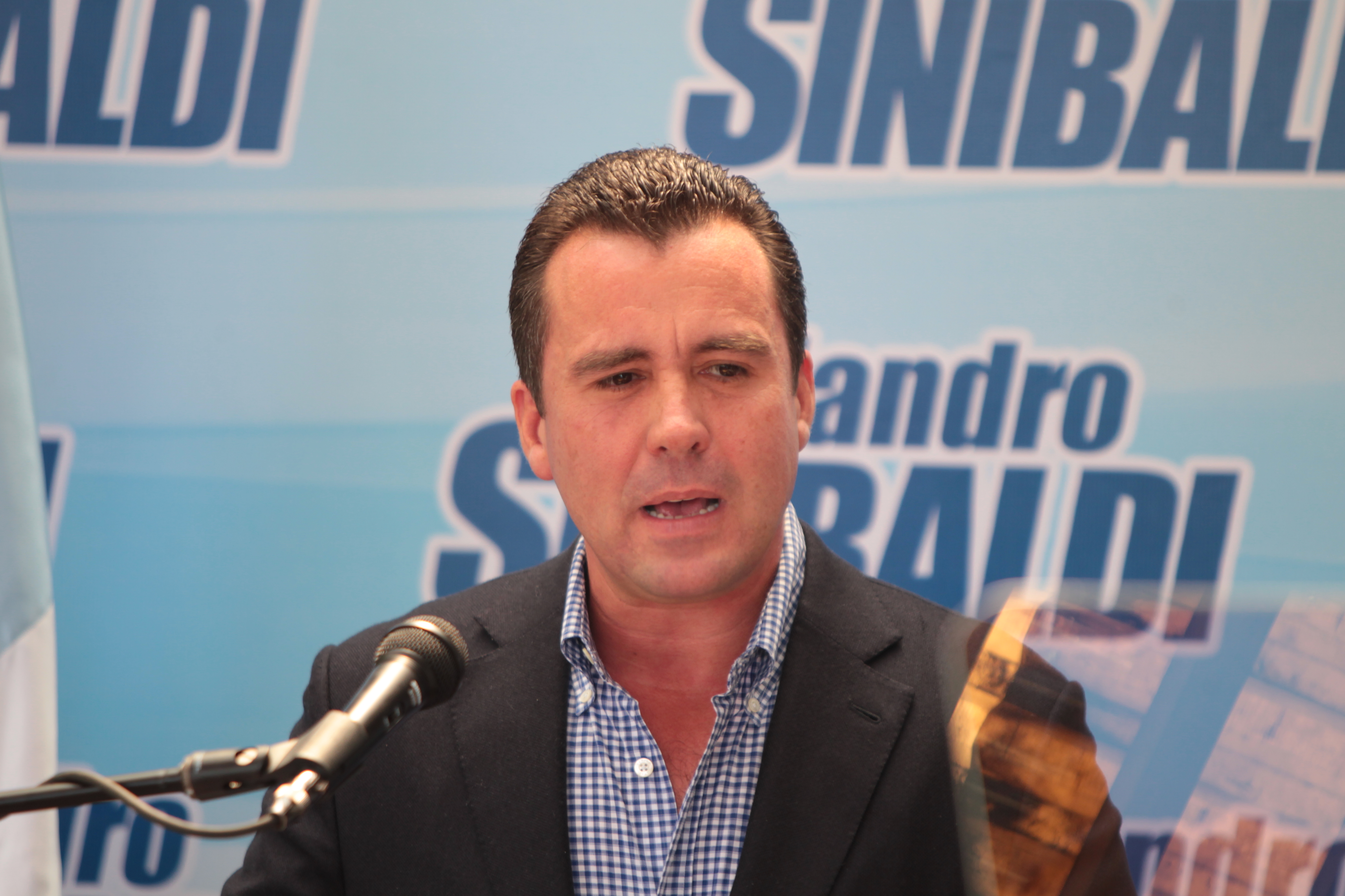 Departamento de Estado prohíbe a Alejandro Sinibaldi y su familia ingresar a EE. UU.