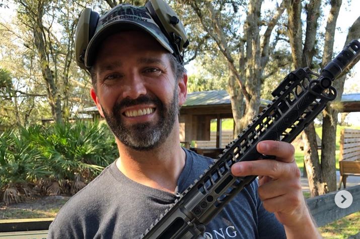 Donald Trump Junior se toma una fotografía para provocar a muchos