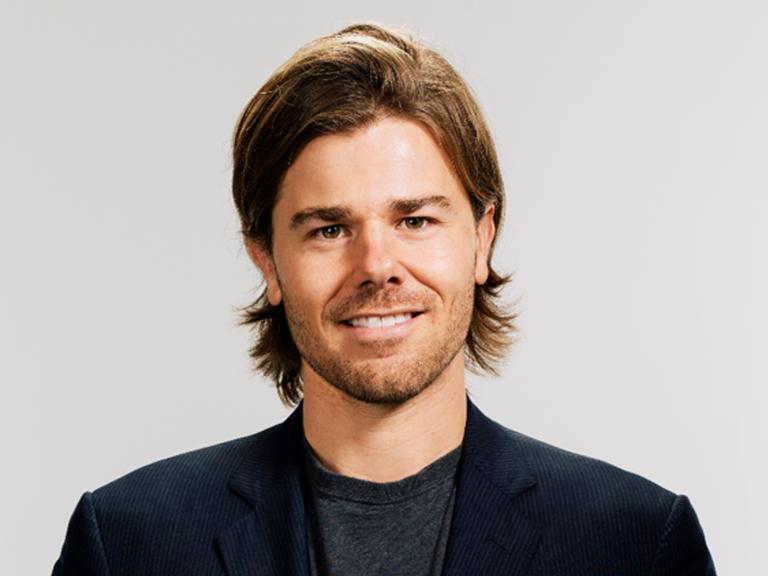 Dan Price, el millonario jefe que se recortó su sueldo para aumentar el de sus empleados