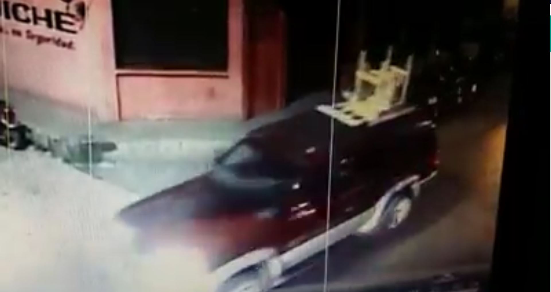 Video: hombre ebrio que dormía en la calle muere arrollado en Quiché