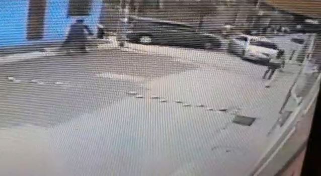 Video: Mujer se salva de ser atropellada en Chimaltenango
