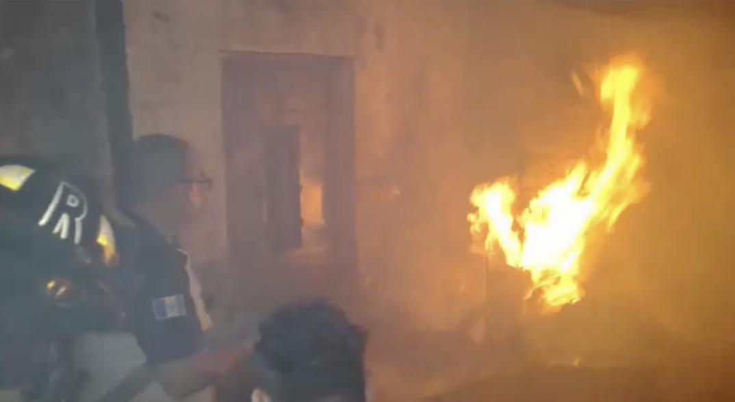 Incendio consume humilde vivienda en colonia San Patricio, Amatitlán