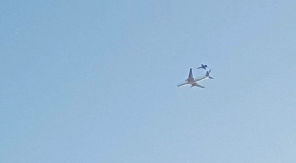 Avión de Air Canada logra aterrizar sin accidentarse luego de tener problemas en un motor