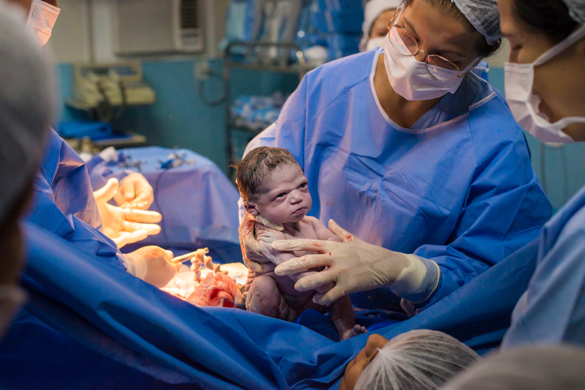 El bebé enojado y que se convirtió en meme es una niña que nació en Brasil