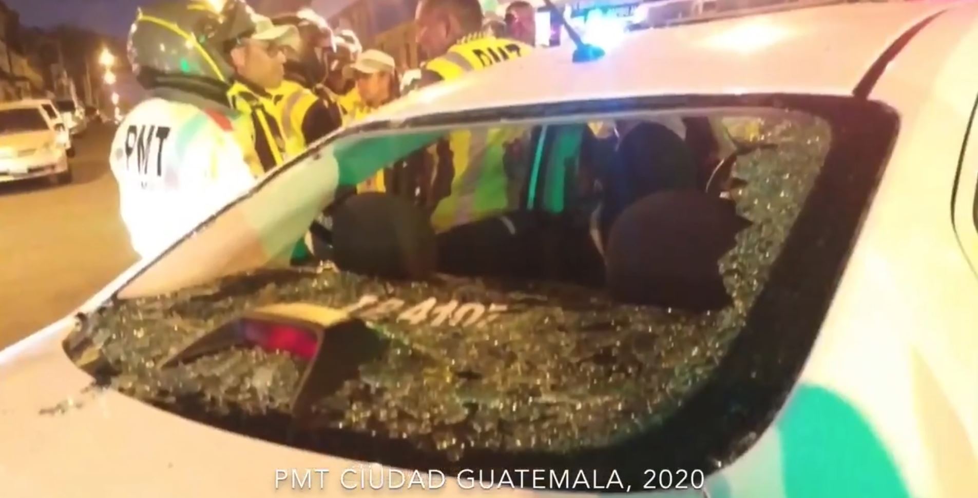 Destruyen patrulla policial “inteligente” que detecta vehículos robados, morosos y multas