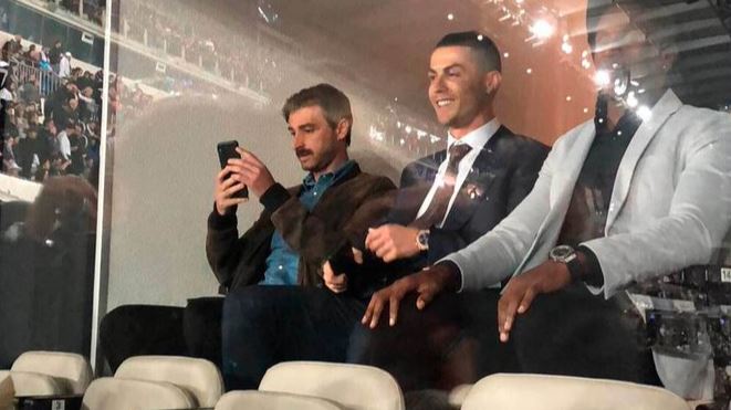 Cómo fue la entrada de Cristiano Ronaldo al Santiago Bernabéu para apoyar al Real Madrid