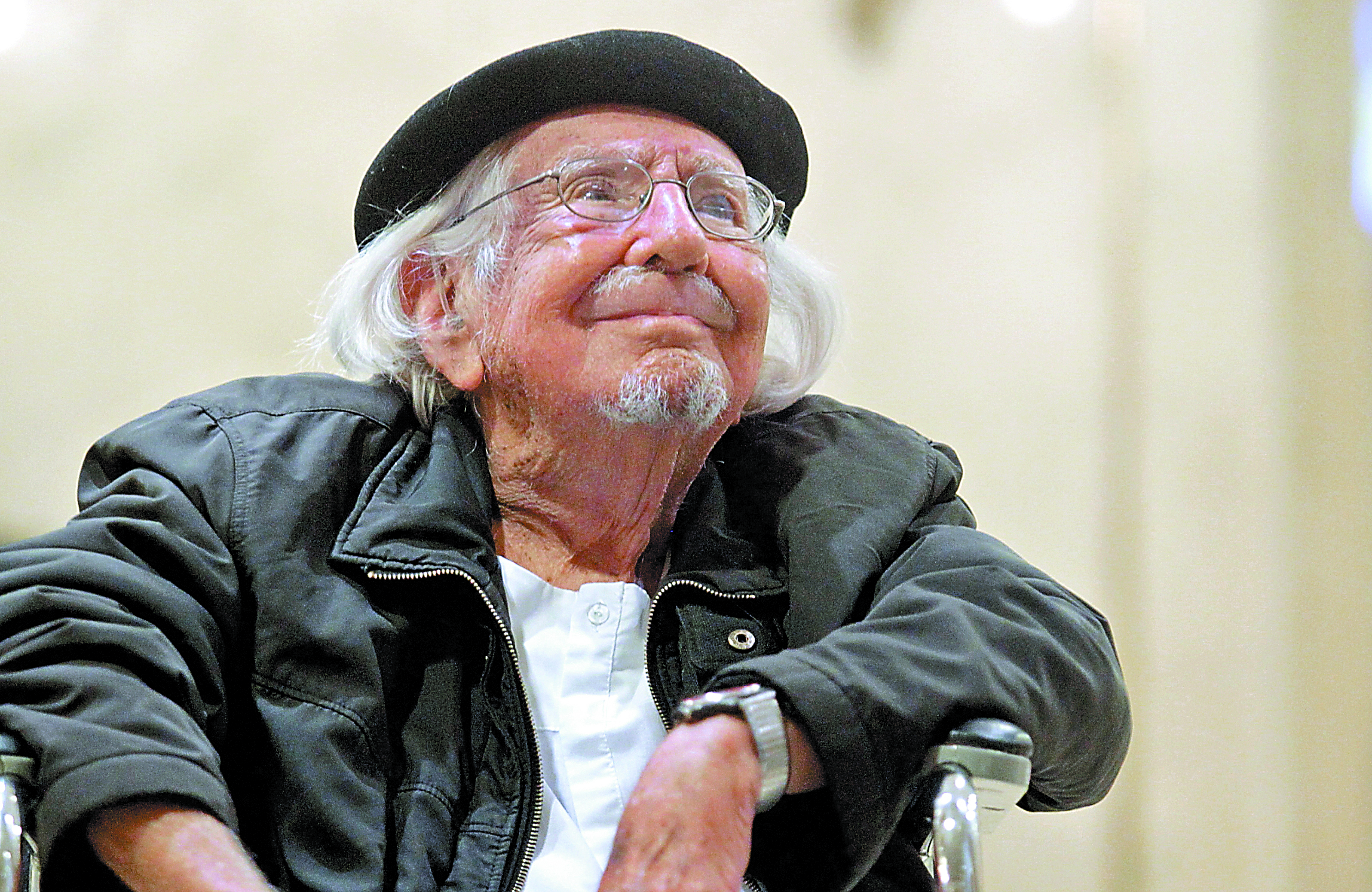Poeta y sacerdote nicaragüense Ernesto Cardenal falleció este domingo por complicaciones en su salud