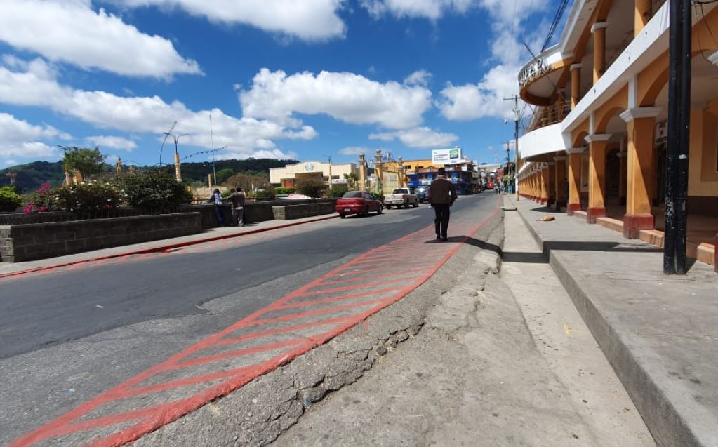 Coronavirus: calles desoladas en San Pedro Sacatepéquez por restricciones ante emergencia sanitaria