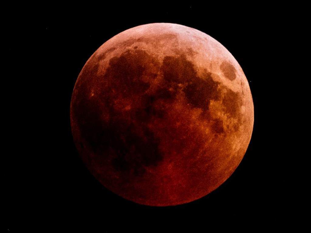 Prepárese y déjese encantar por la superluna de marzo
