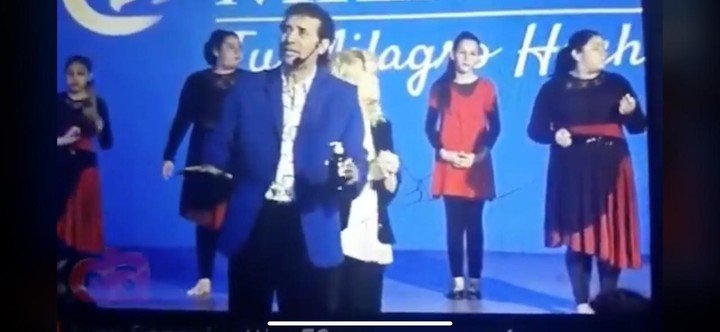 Llevan a la justicia al pastor evangélico que pedía $1 mil por gel “milagroso” que curaba el coronavirus