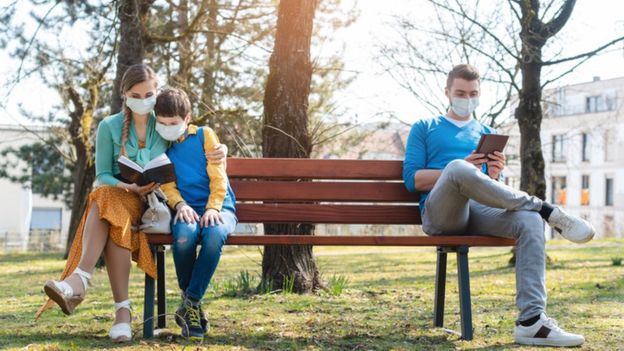  El distanciamiento social suele ser instintivo si hay una amenaza de enfermedad. (Foto Guatevisión: Getty Images)