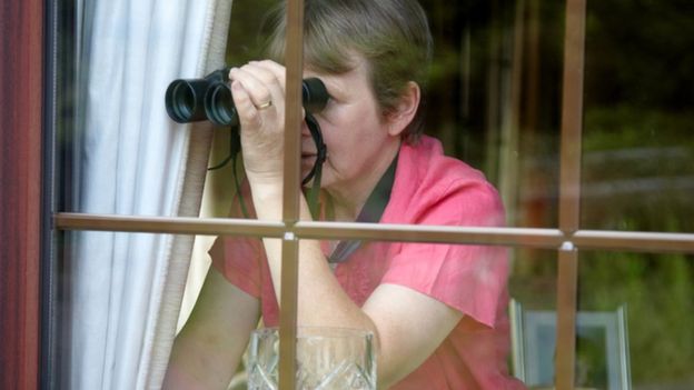  Cuando hay temor a una enfermedad, nos volvemos más vigilantes y nos convertimos en jueces del comportamiento del otro. (Foto Guatevisión: Getty Images)