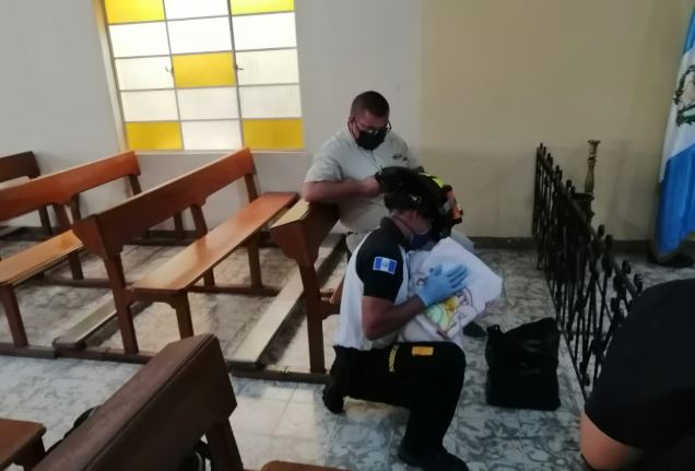 Localizan a una bebé abandonada en el Convento Parroquial de la ciudad de Huehuetenango